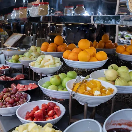 Rayelin Taksim Istanboel